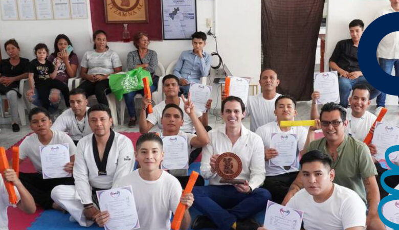 Preside titular del CECA examen y entrega de Certificados de Taekwondo a alumnos en proceso de recuperación    