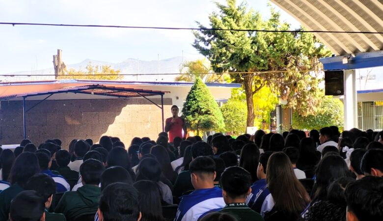 Realiza SESA capacitación en salud mental y estilos de vida saludables en Tequisquiapan