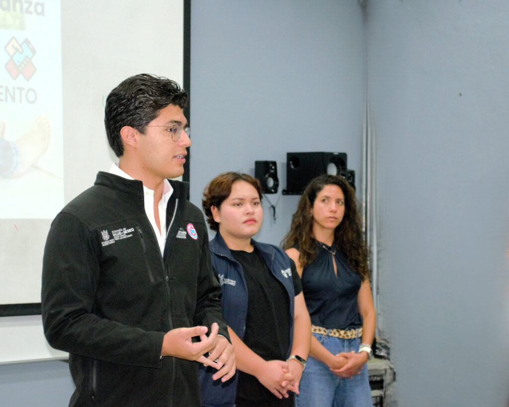  Realiza CECA acciones de prevención de adicciones digitales