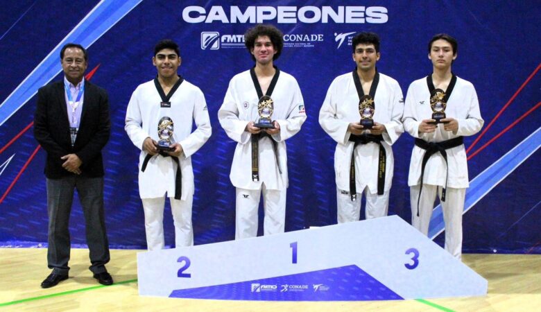 Triunfan taekwondoínes queretanos en torneo Grand Slam