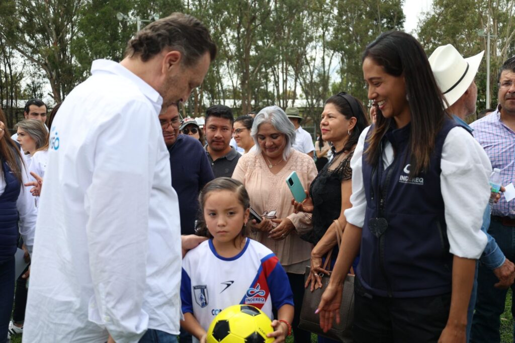 Entrega Mauricio Kuri rehabilitación de infraestructura deportiva en Cadereyta